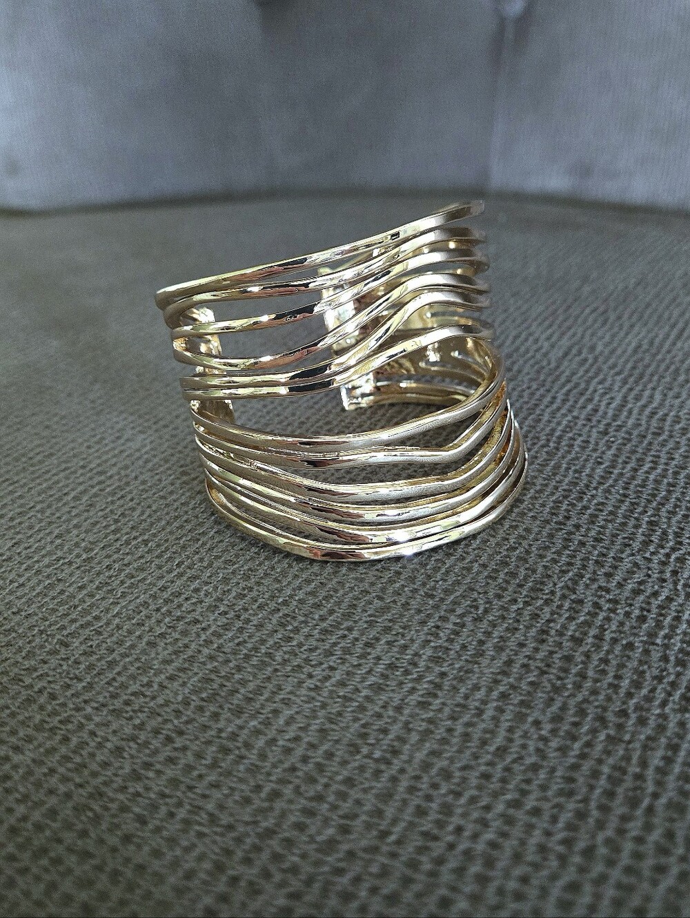 Robert Lee Morris Layered Gold💛 Wire Cuff Bracelet